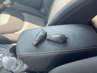 2017 Jeep Cherokee Altitude - Interior Steering Wheel With Keys Image